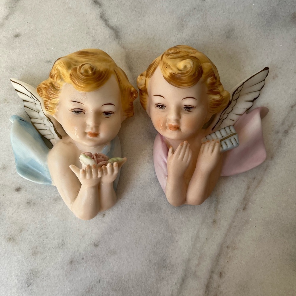 2 Vintage Napco Bisque Angel Cherubs Figure Wall Plaques Boy Girl 5” - Picture 3 of 10